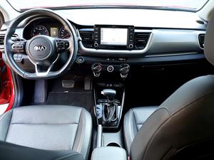 KIA Stonic - Vista 10