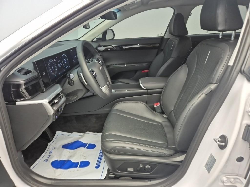 HYUNDAI Grandeur - Vista 11