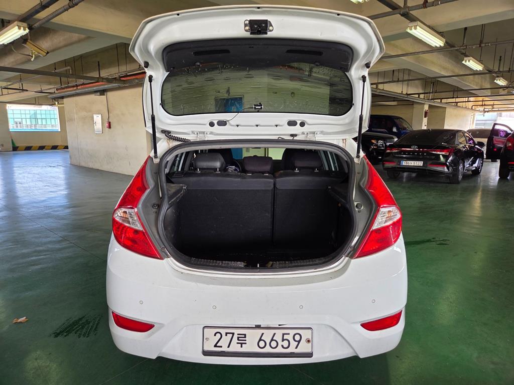 HYUNDAI Accent 2015 Blanco - Importación desde Corea - HF Imports Iquique - Foto 18