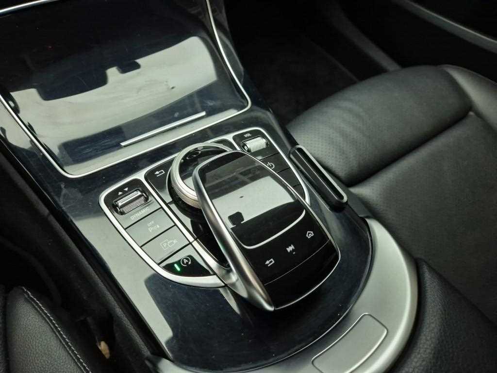 Mercedes Benz C Class 2019 Blanco - Importación desde Corea - HF Imports Iquique - Foto 16