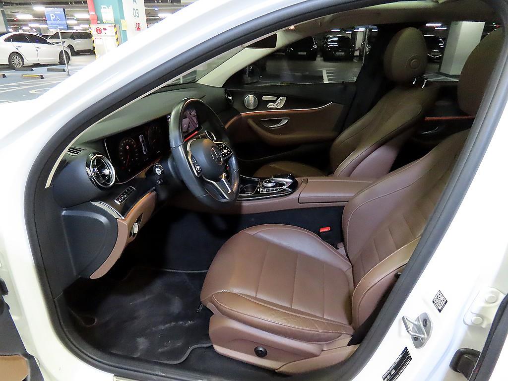 Mercedes Benz E class - Vista 6