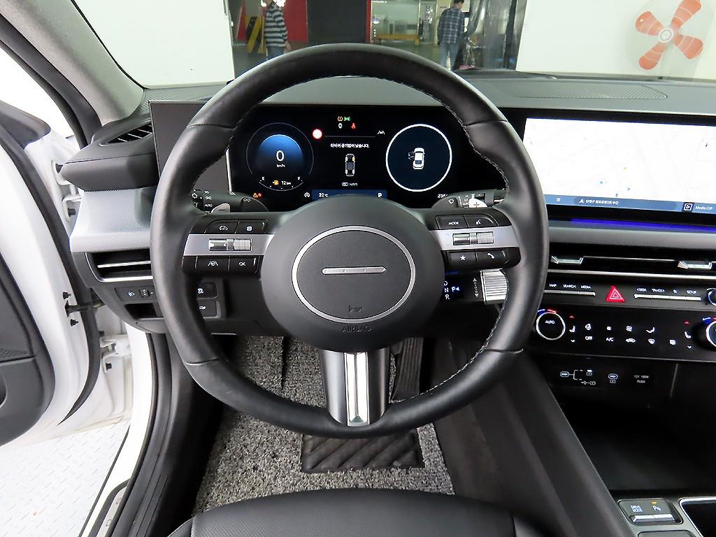 HYUNDAI Sonata - Vista 9