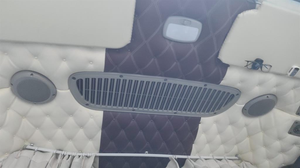 medium and large bus Hyundai bus - Vista 12