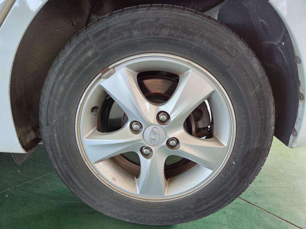 HYUNDAI Accent 2015 Blanco - Importación desde Corea - HF Imports Iquique - Foto 20