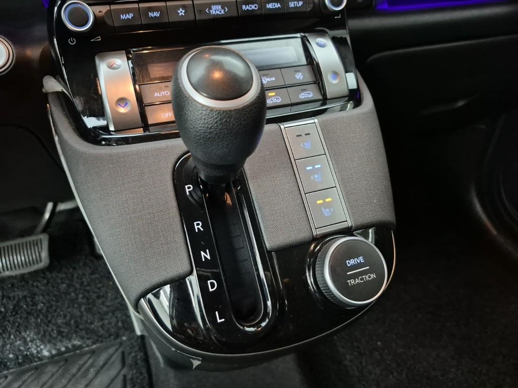 HYUNDAI Casper - Vista 8