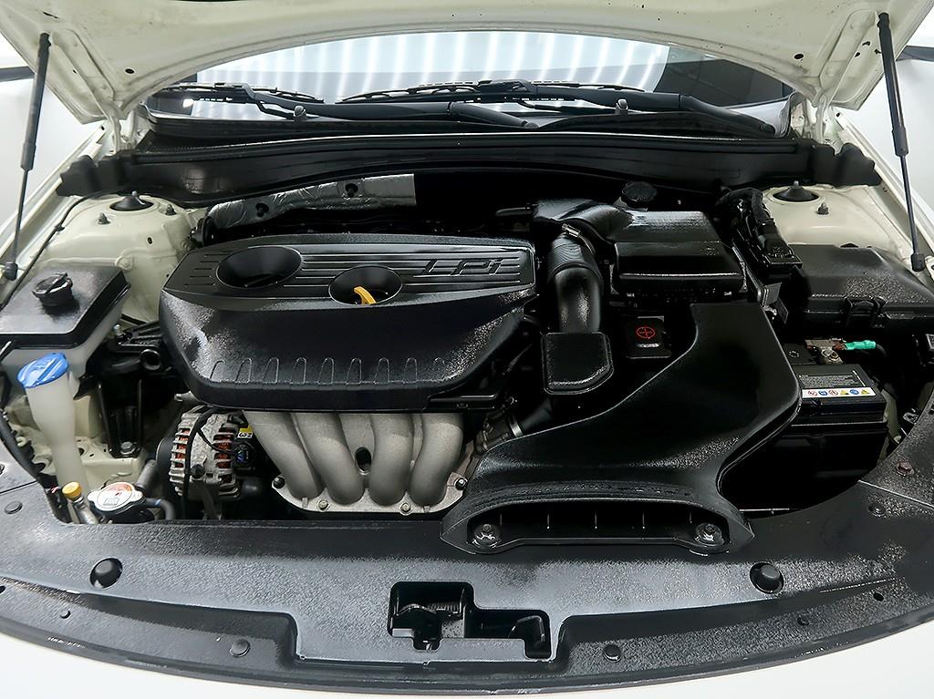 KIA K5 2016 Blanco - Importación desde Corea - HF Imports Iquique - Foto 7