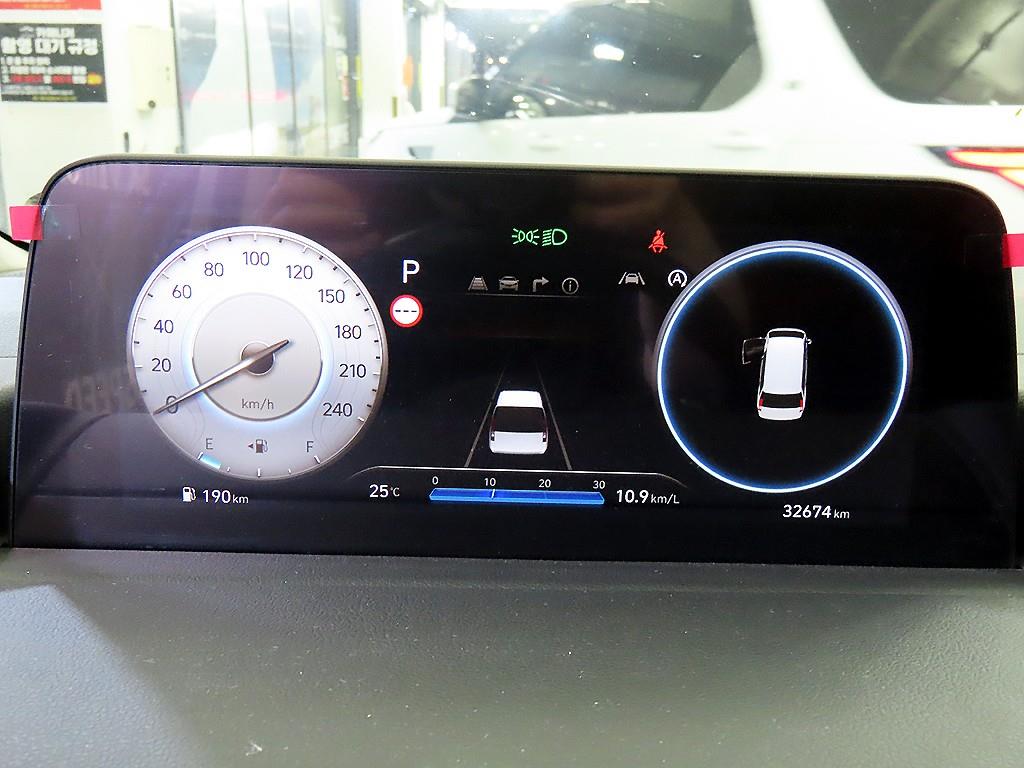 HYUNDAI Staria - Vista 10