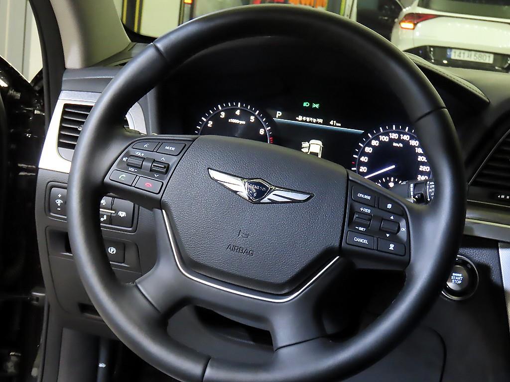 Genesis G80 - Vista 8