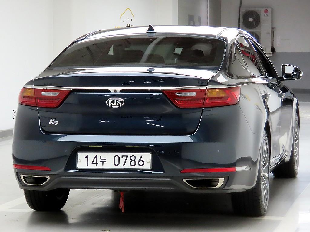 KIA K7 - Vista 4