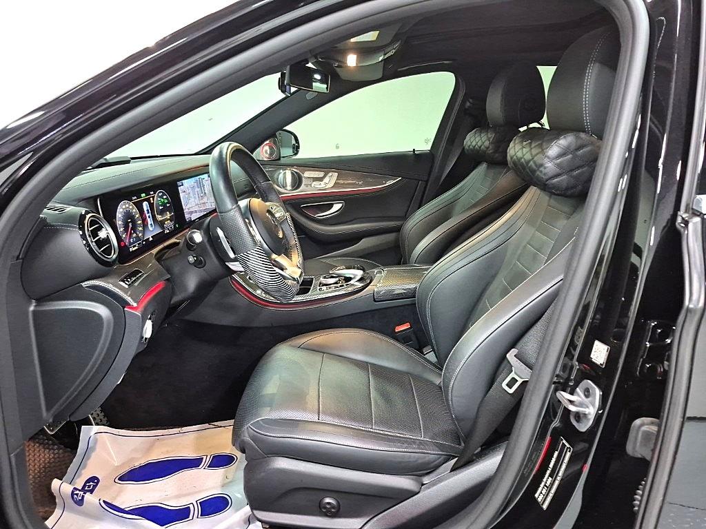 Mercedes Benz E class - Vista 8