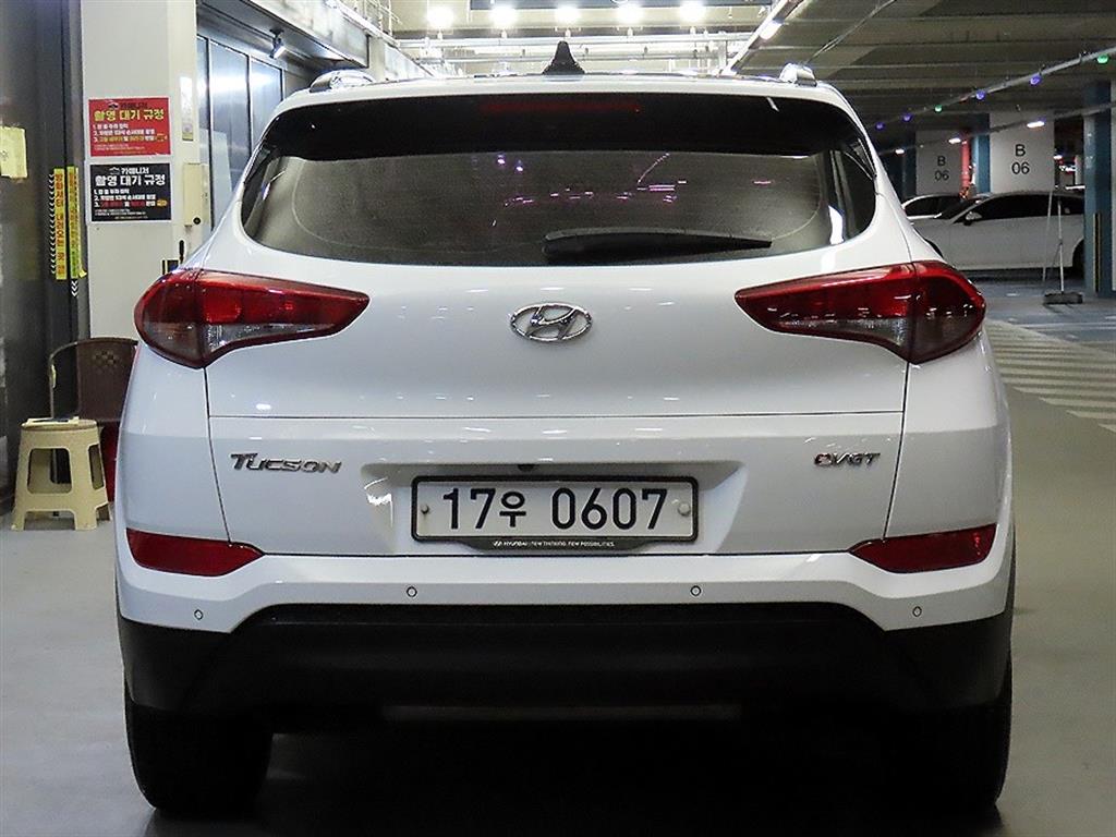 HYUNDAI Tucson - Vista 4