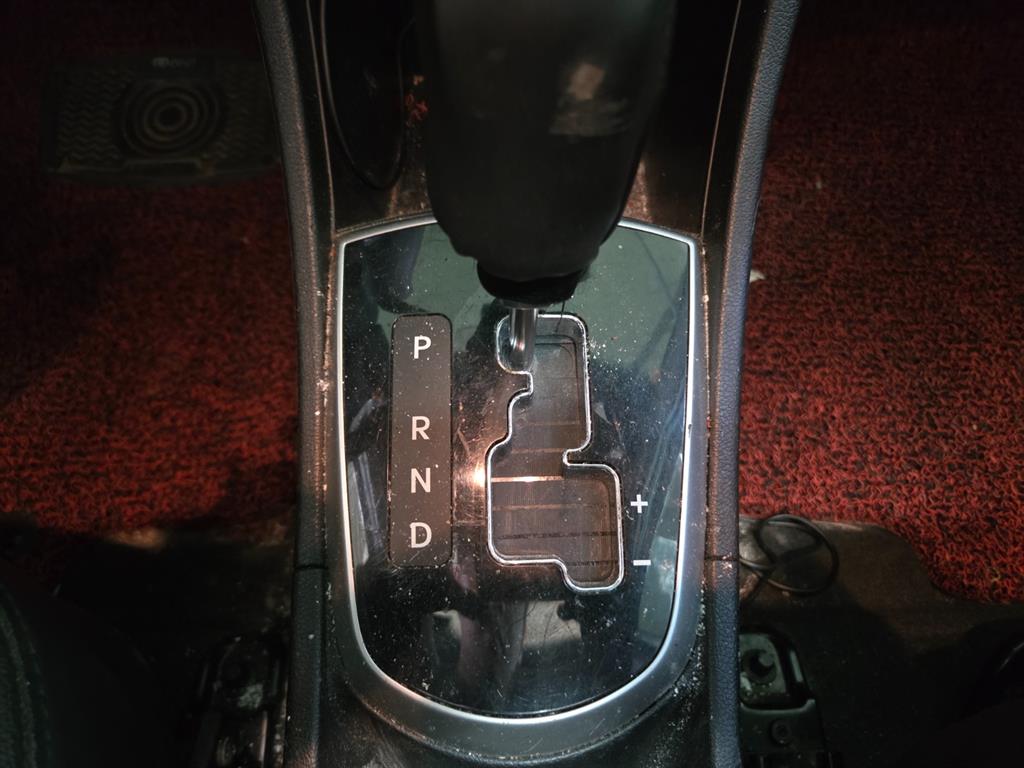 HYUNDAI Accent 2015 Blanco - Importación desde Corea - HF Imports Iquique - Foto 13