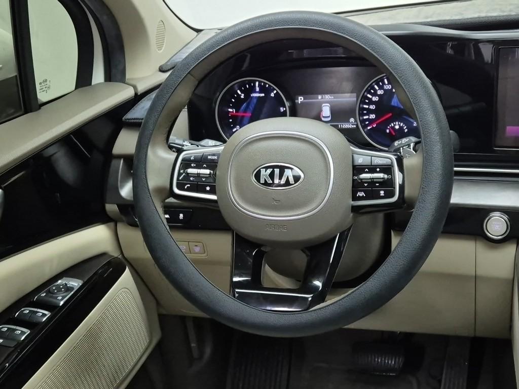 KIA Carnival - Vista 7