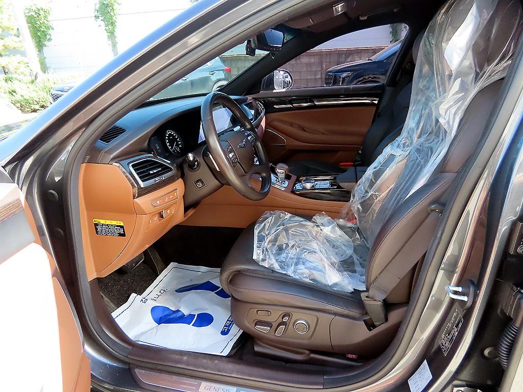 Genesis G90 - Vista 5