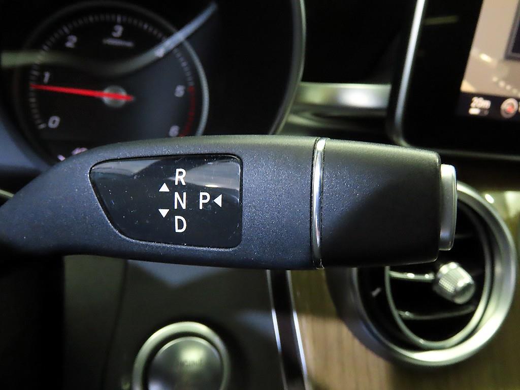 Mercedes Benz C Class - Vista 12