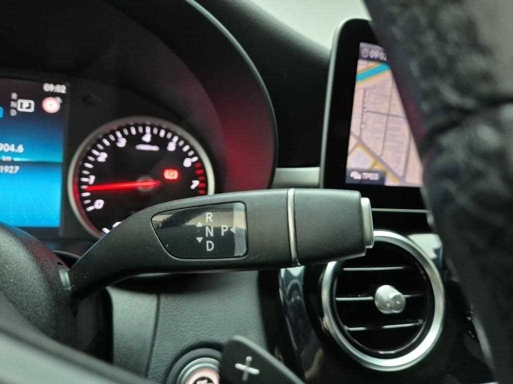 Mercedes Benz C Class - Vista 8