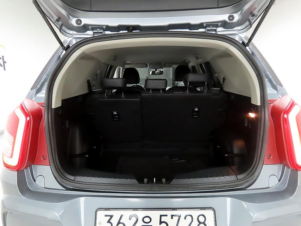 Ssangyong Tivoli - Vista 5