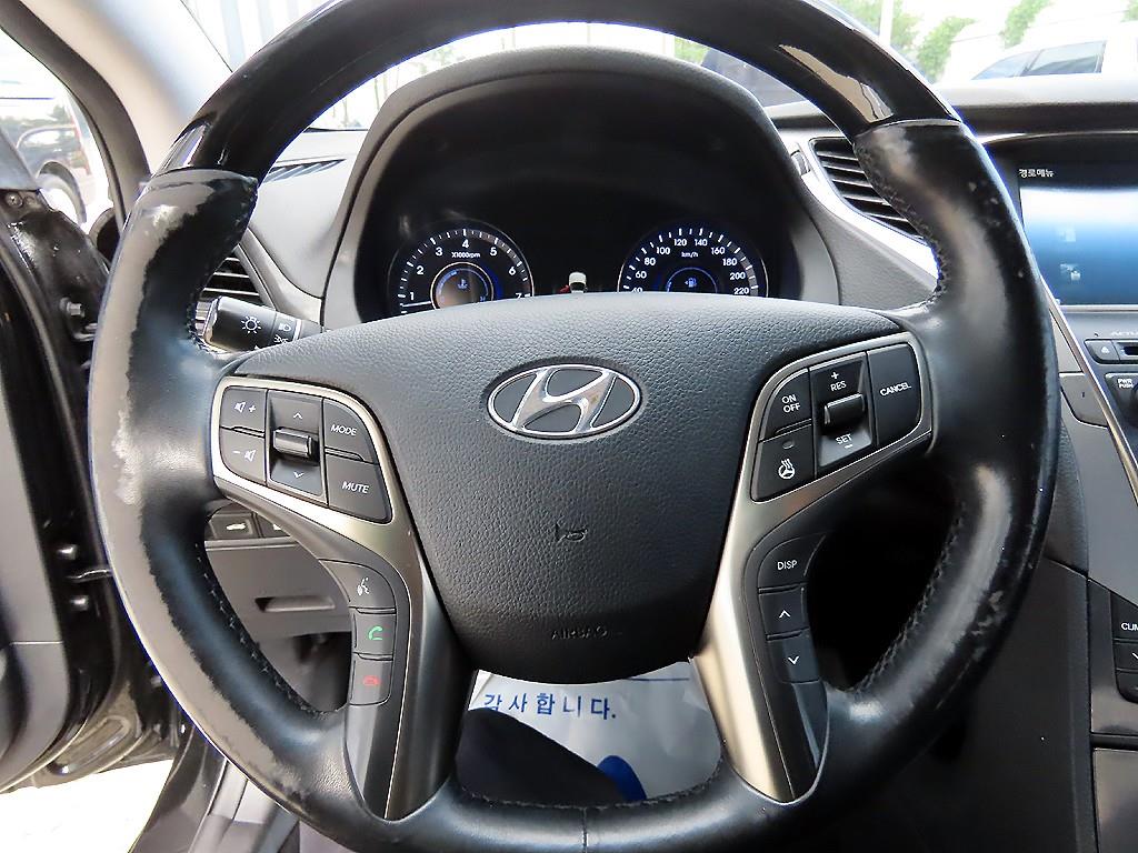 HYUNDAI Grandeur - Vista 8