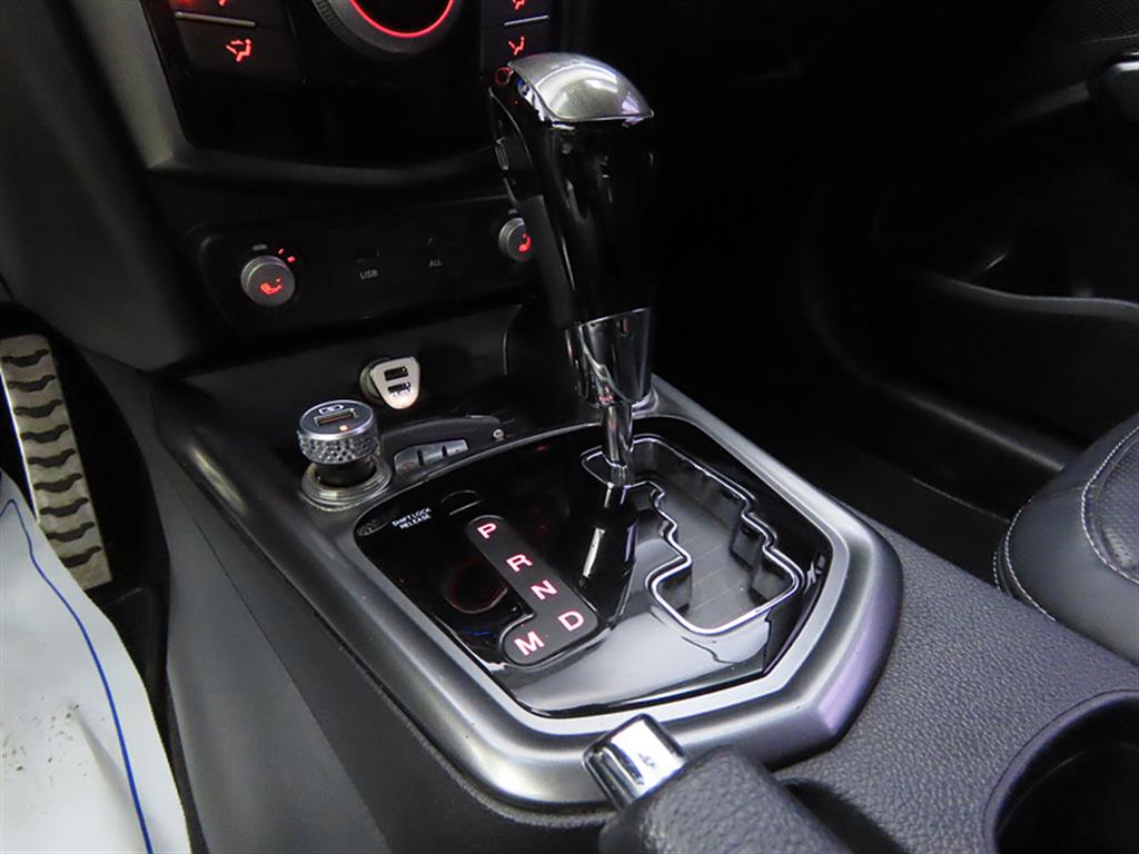 Ssangyong Tivoli - Vista 9