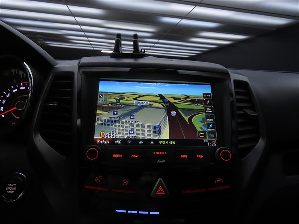 Ssangyong Tivoli 2018 Plateado - Importación desde Corea - HF Imports Iquique - Foto 13