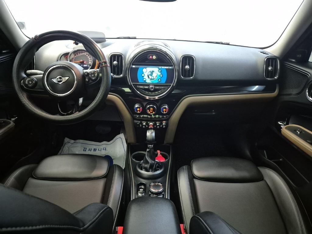 Mini Countryman - Vista 7