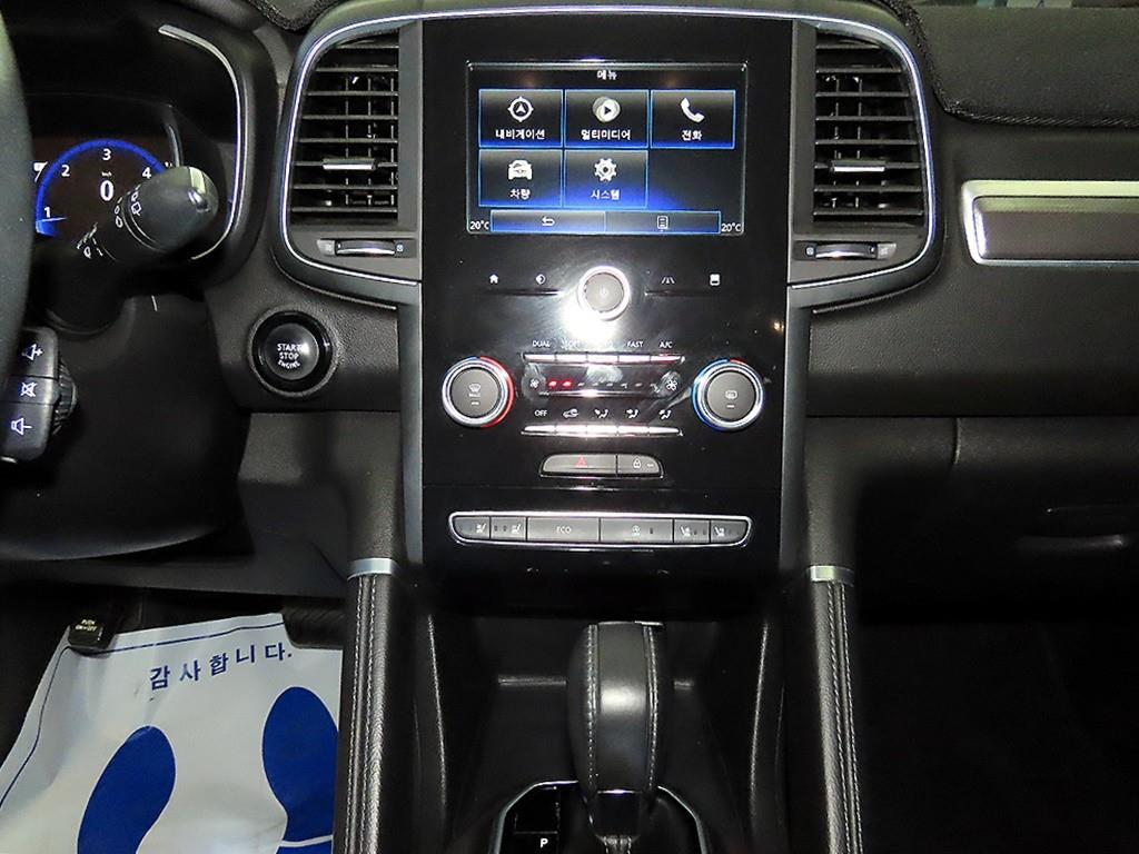 SAMSUNG QM6 - Vista 11