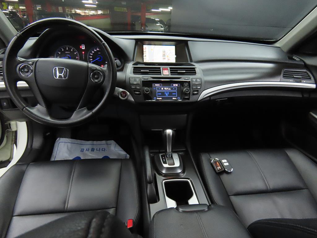 Honda Cross Tour - Vista 7