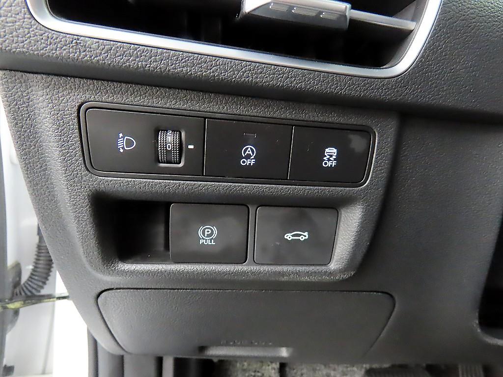 HYUNDAI Sonata - Vista 12