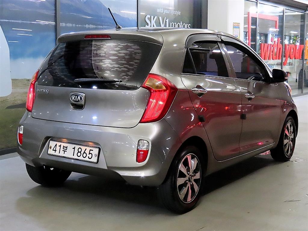 KIA Morning - Vista 3