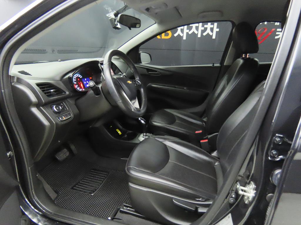 Chevrolet Spark - Vista 5