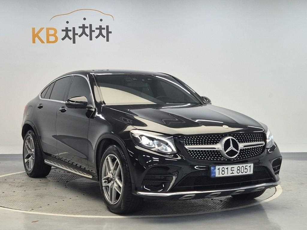 Mercedes Benz GLC Class - Vista 4