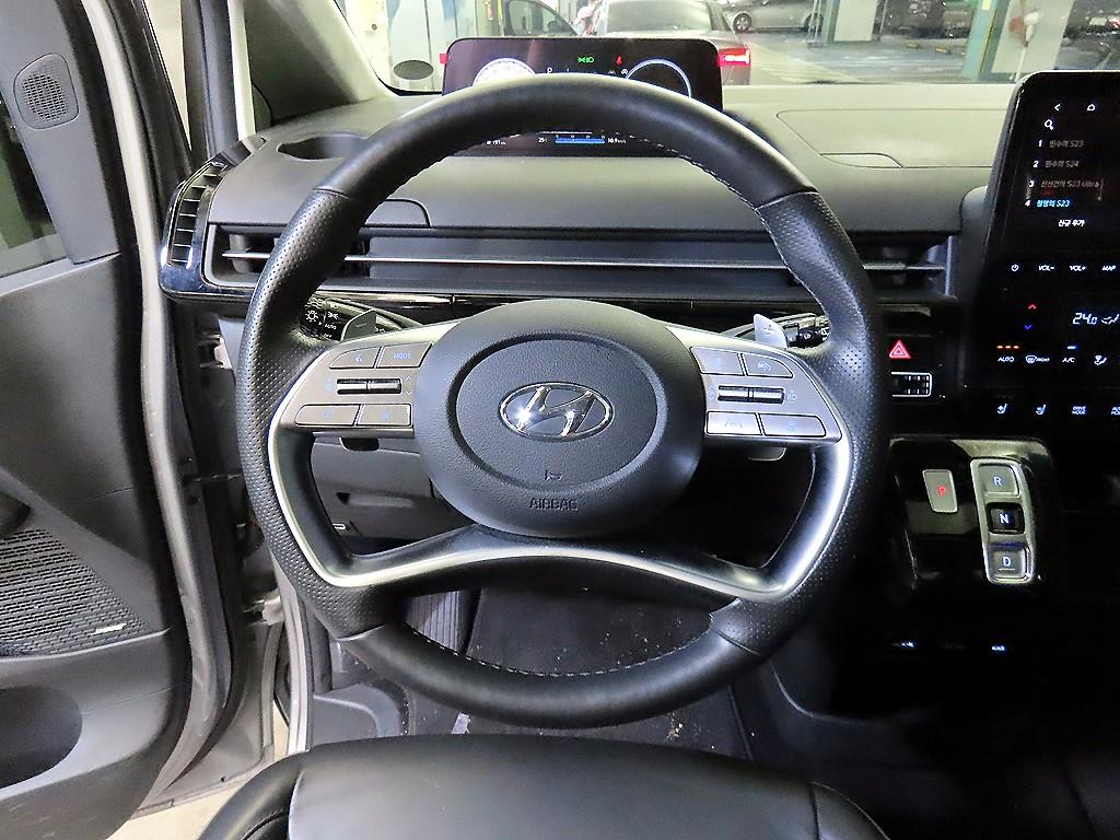 HYUNDAI Staria - Vista 9