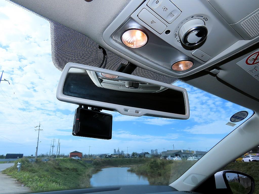 Volkswagen Jetta - Vista 12