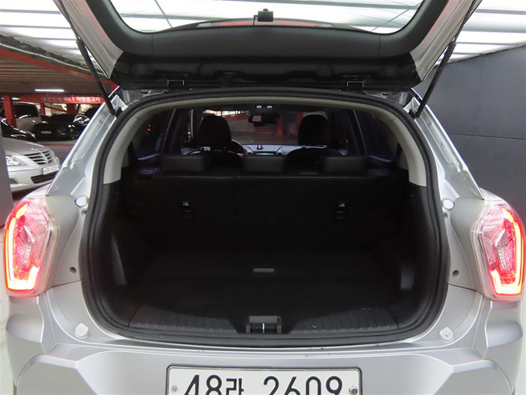 Ssangyong Tivoli 2018 Plateado - Importación desde Corea - HF Imports Iquique - Foto 16