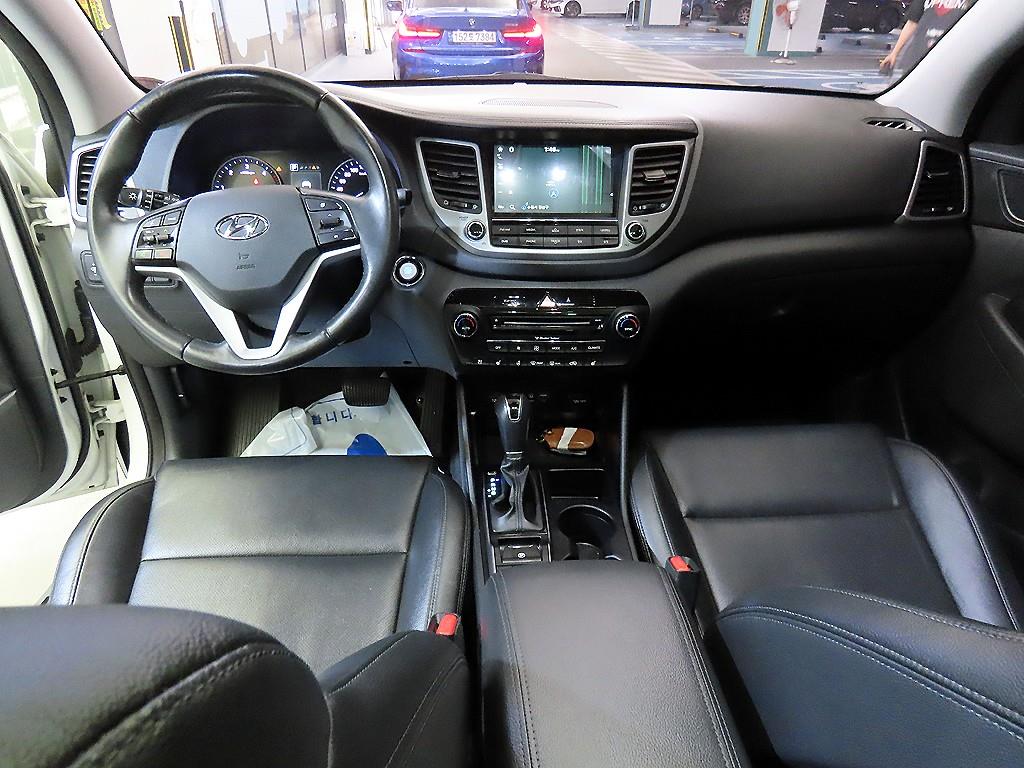 HYUNDAI Tucson - Vista 9