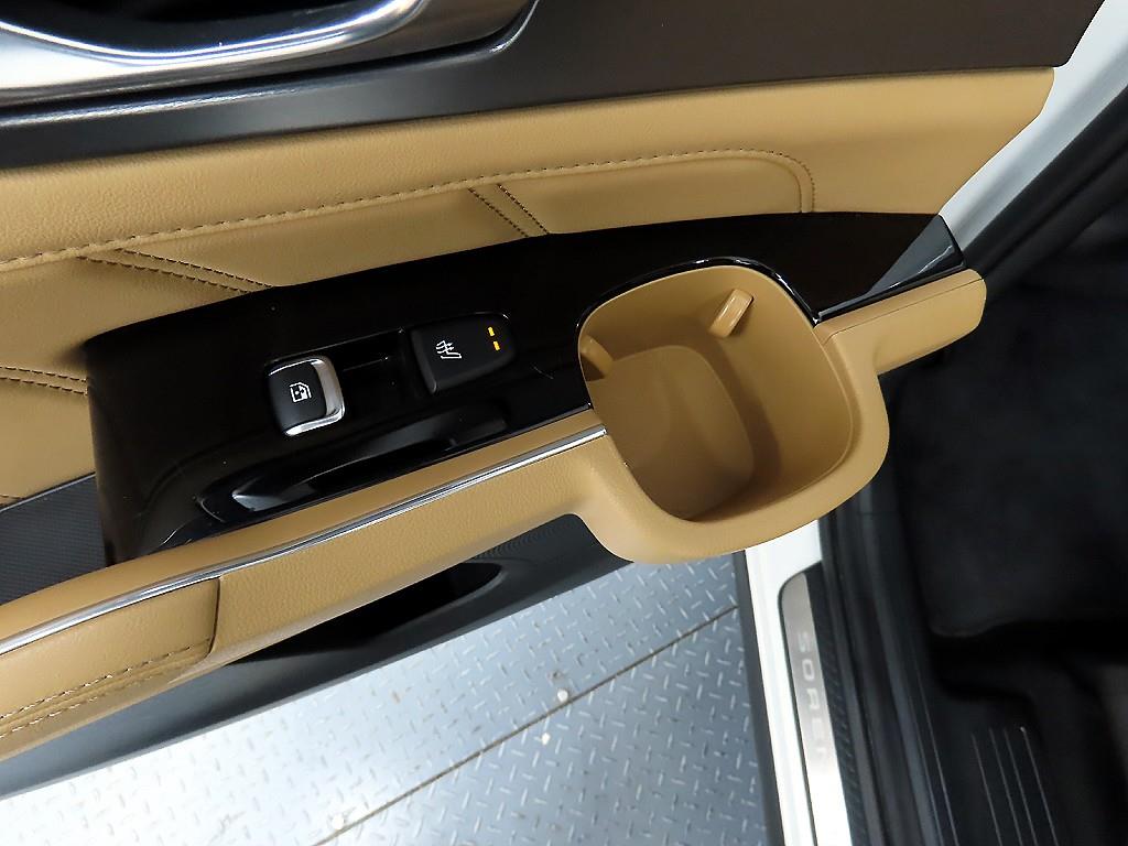 KIA Sorento - Vista 12