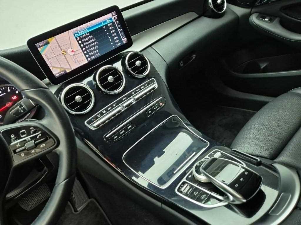 Mercedes Benz C Class - Vista 10