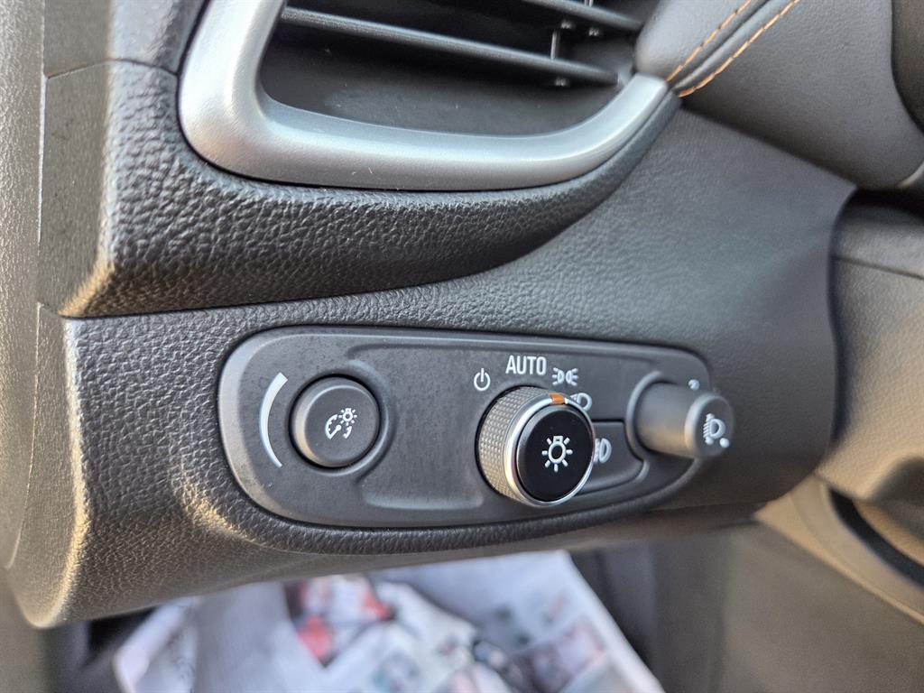 Chevrolet Trax 2020 Negro - Importación desde Corea - HF Imports Iquique - Foto 15