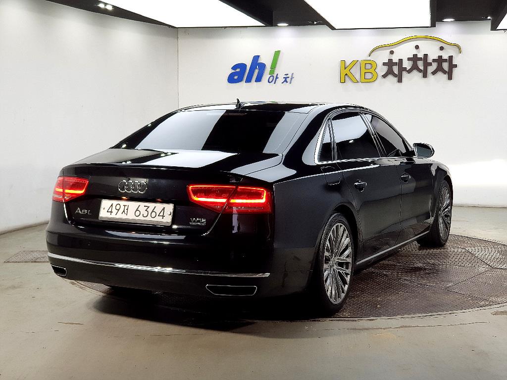 Audi A8 - Vista 4