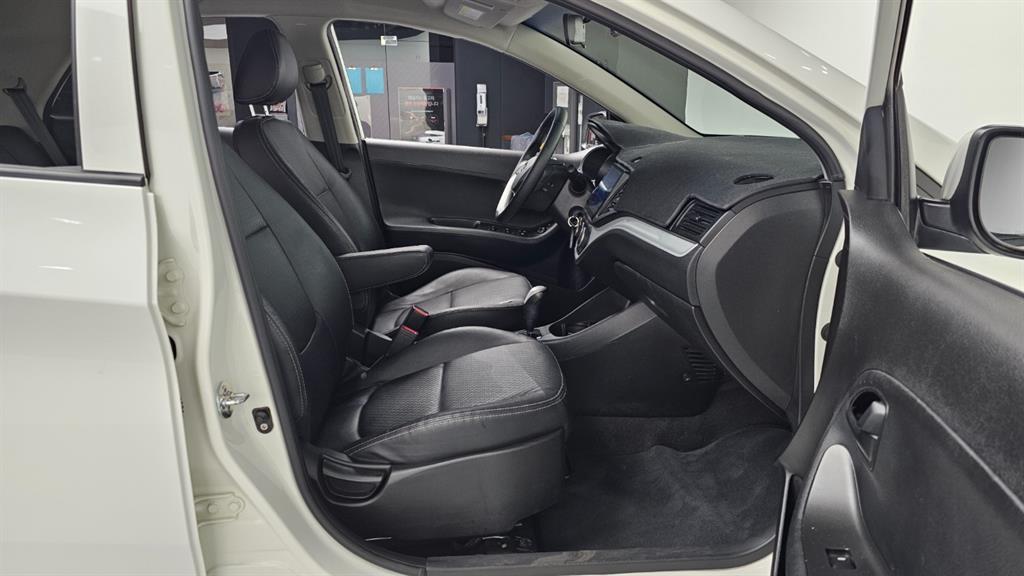 KIA Morning - Vista 11