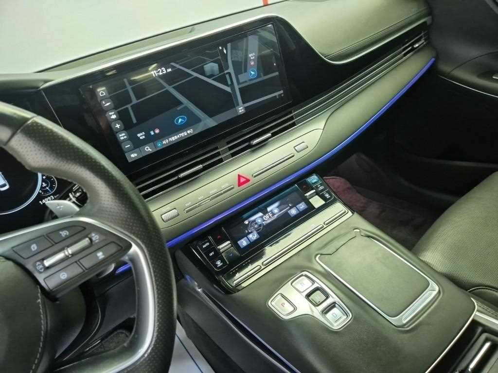 HYUNDAI Grandeur - Vista 10