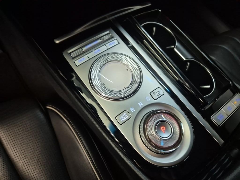 Genesis G80 - Vista 8