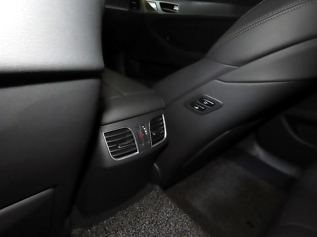 Genesis G80 2018 Negro - Importación desde Corea - HF Imports Iquique - Foto 16