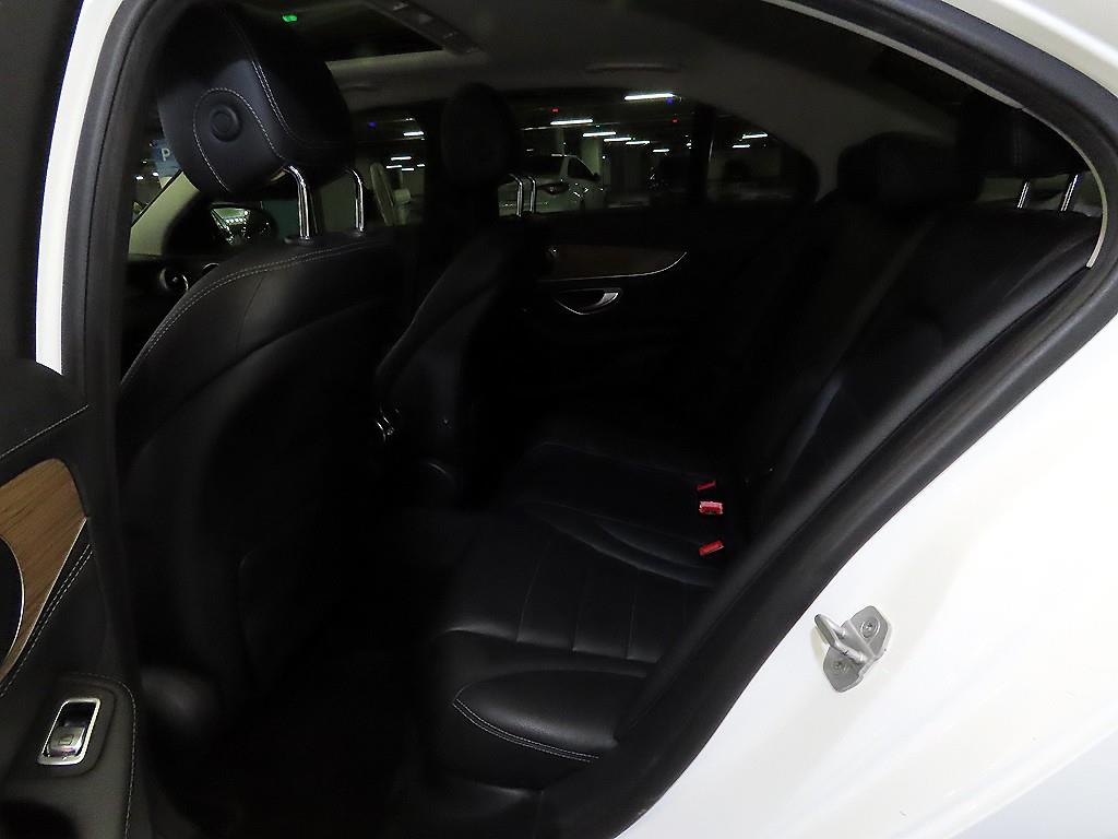 Mercedes Benz C Class - Vista 7