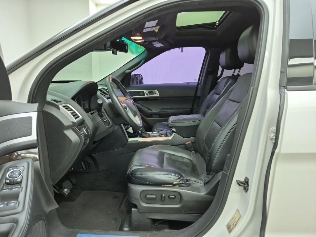 Ford Explorer - Vista 11