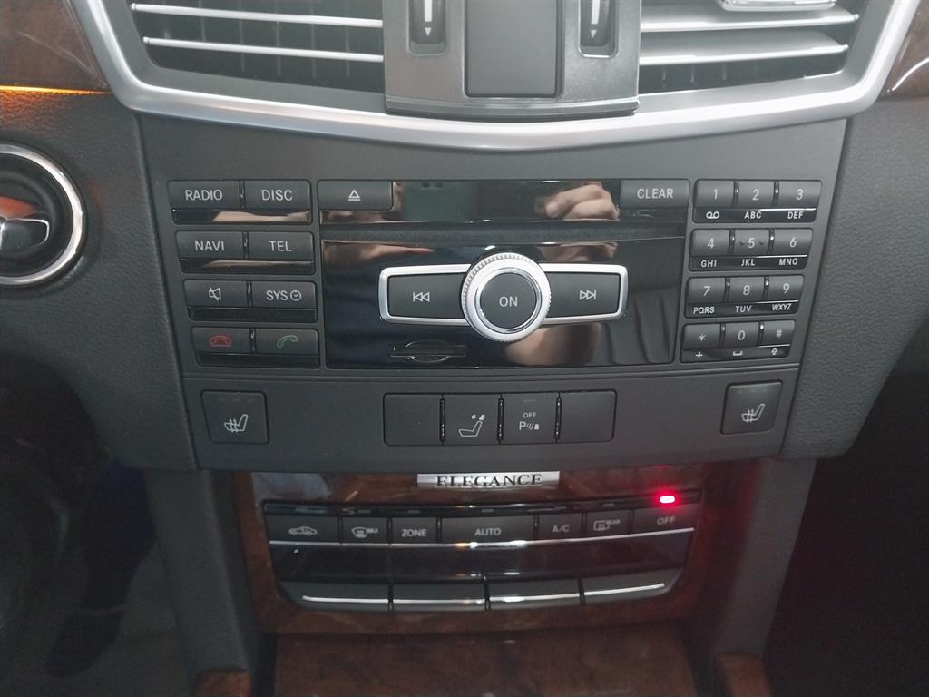 Mercedes Benz E class - Vista 8