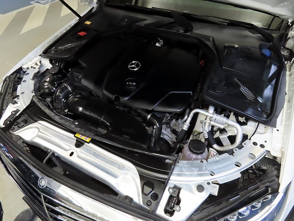 Mercedes Benz C Class 2015 Blanco - Importación desde Corea - HF Imports Iquique - Foto 19