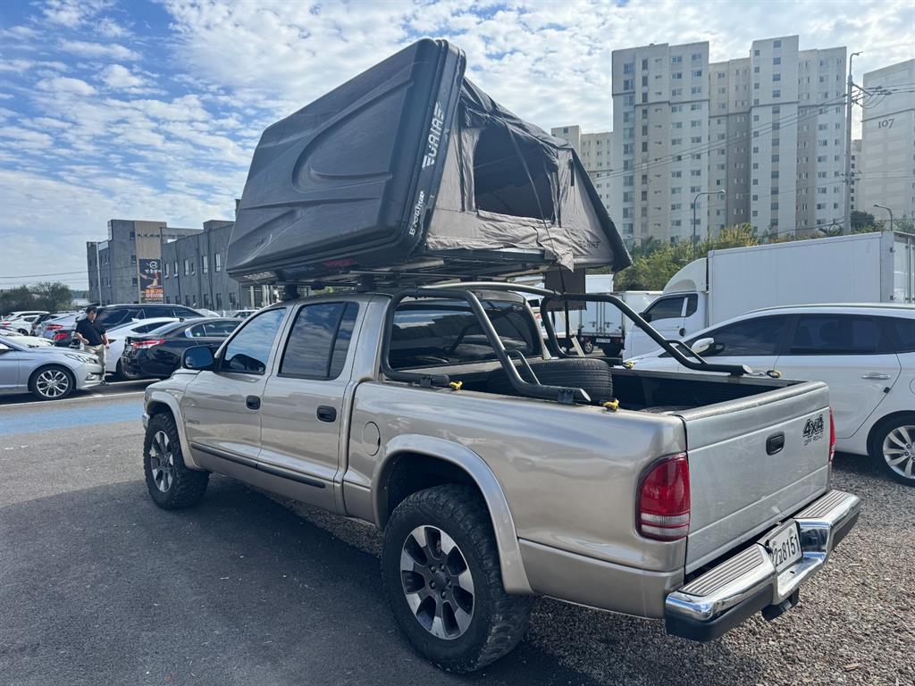 DODGE Dakota - Vista 4