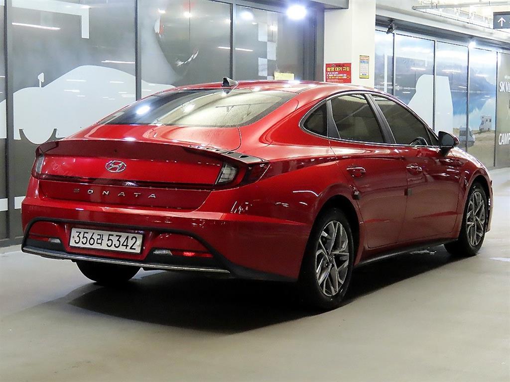 HYUNDAI Sonata - Vista 4