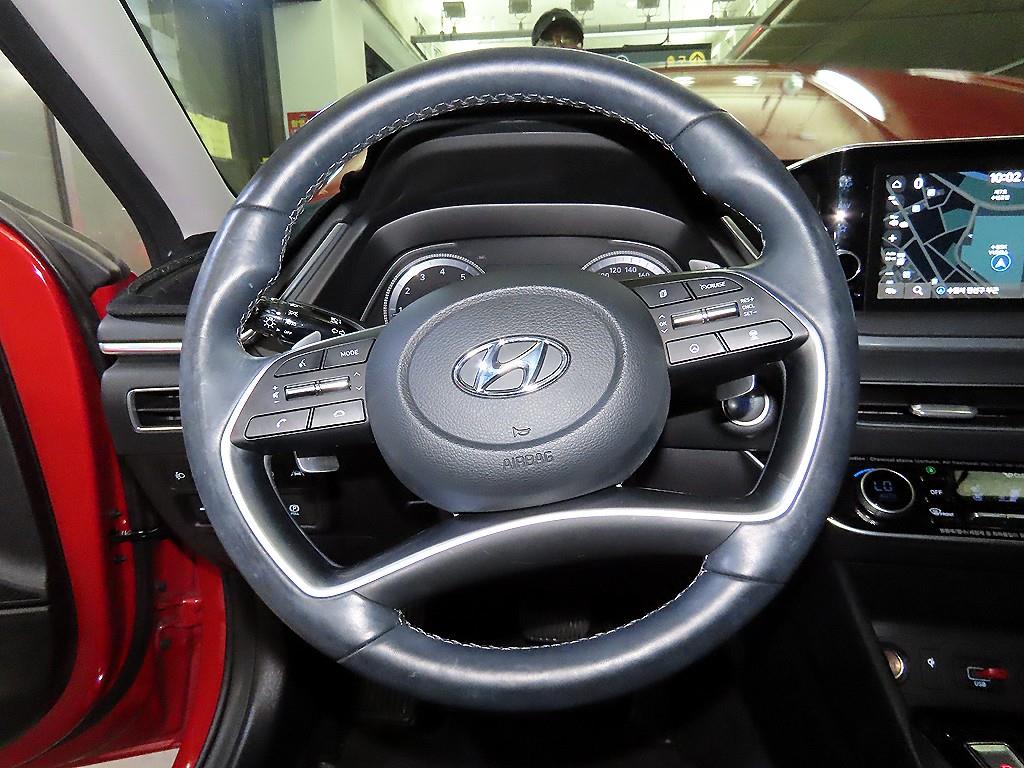 HYUNDAI Sonata - Vista 8